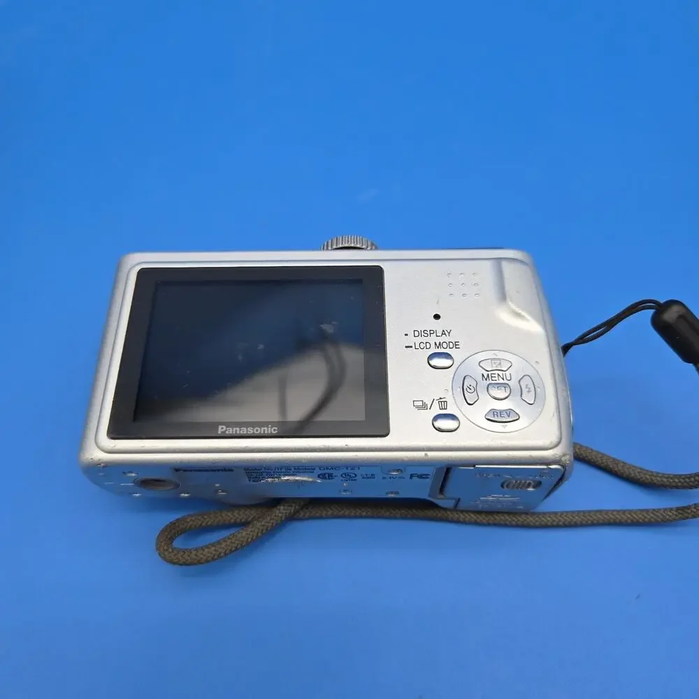 Panasonic Lumix DMC-TZ1 Silver 5MP Digital Camera 10x Zoom Tested Boxed
